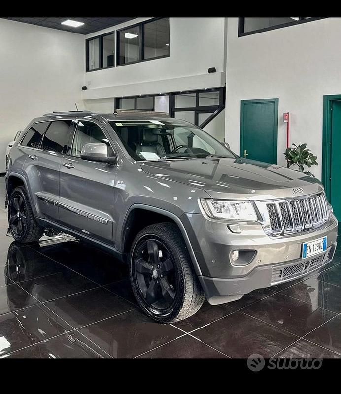 Usata Jeep Grand Cherokee 241 CV (177 kW) 2012 Grigio SUV