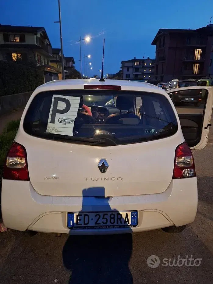 Usata Renault Twingo 75 CV (55 kW) 2010 Bianco Utilitaria