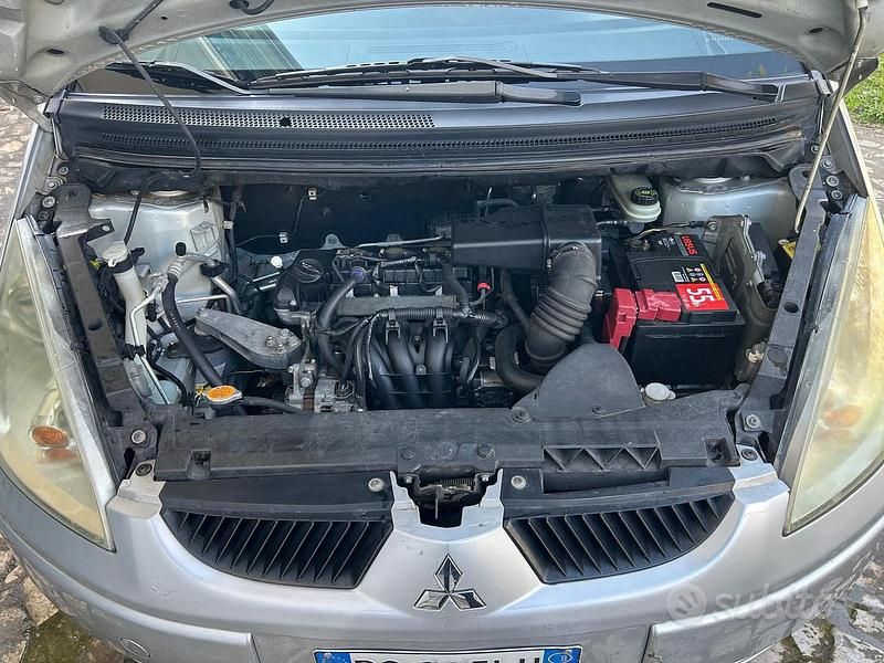 Usata Mitsubishi Colt 2008 Grigio Utilitaria