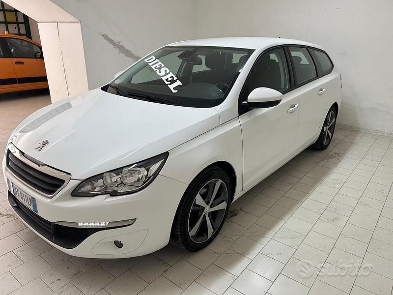 Begagnad Peugeot 308 99 HK (72 kW) 2016 Vit Kombi