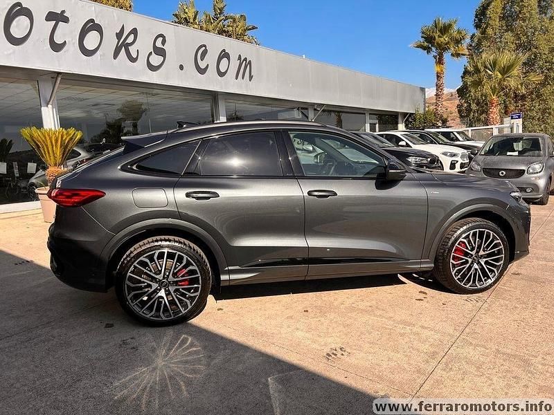 Nuova Audi Q5 203 CV (149 kW) 2025 Grigio SUV