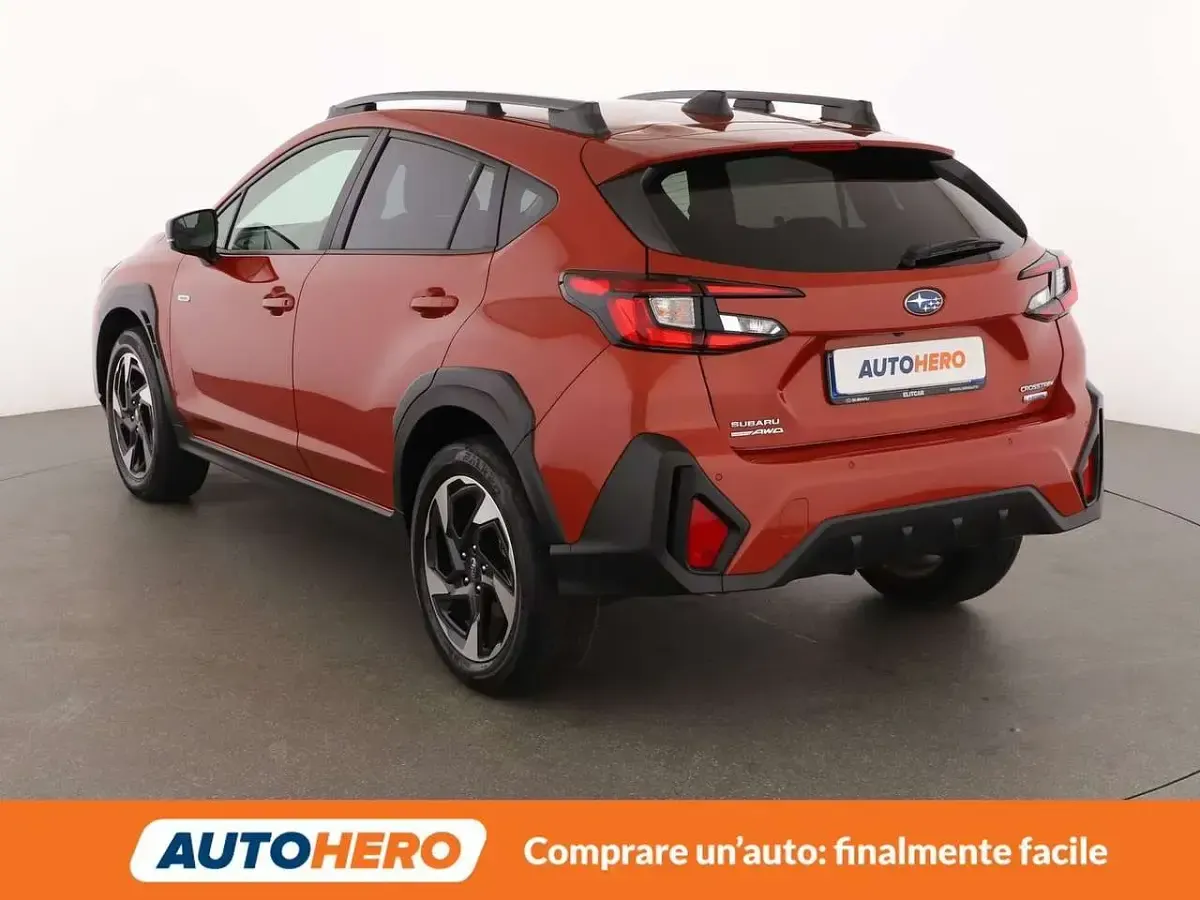 Usata Subaru Crosstrek Style 136 CV (100 kW) 2024 Arancione SUV