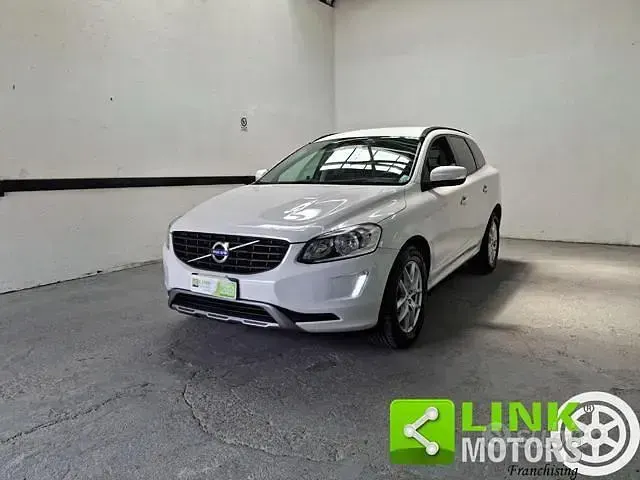 Usata Volvo XC60 Summum 150 CV (110 kW) 2016 Bianco SUV