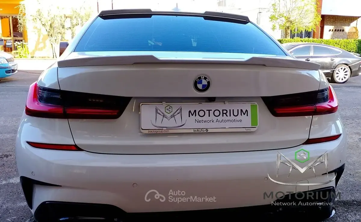 Usata BMW 318 M Sport 190 CV (139 kW) 2021 Bianco Berlina