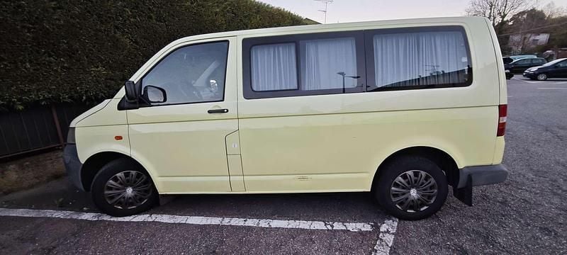 Usata VW T5 105 CV (77 kW) 2004 Giallo Furgone
