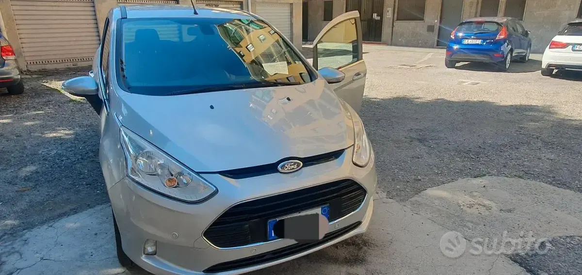 Usata Ford B-MAX 90 CV (66 kW) 2016 Grigio Monovolume