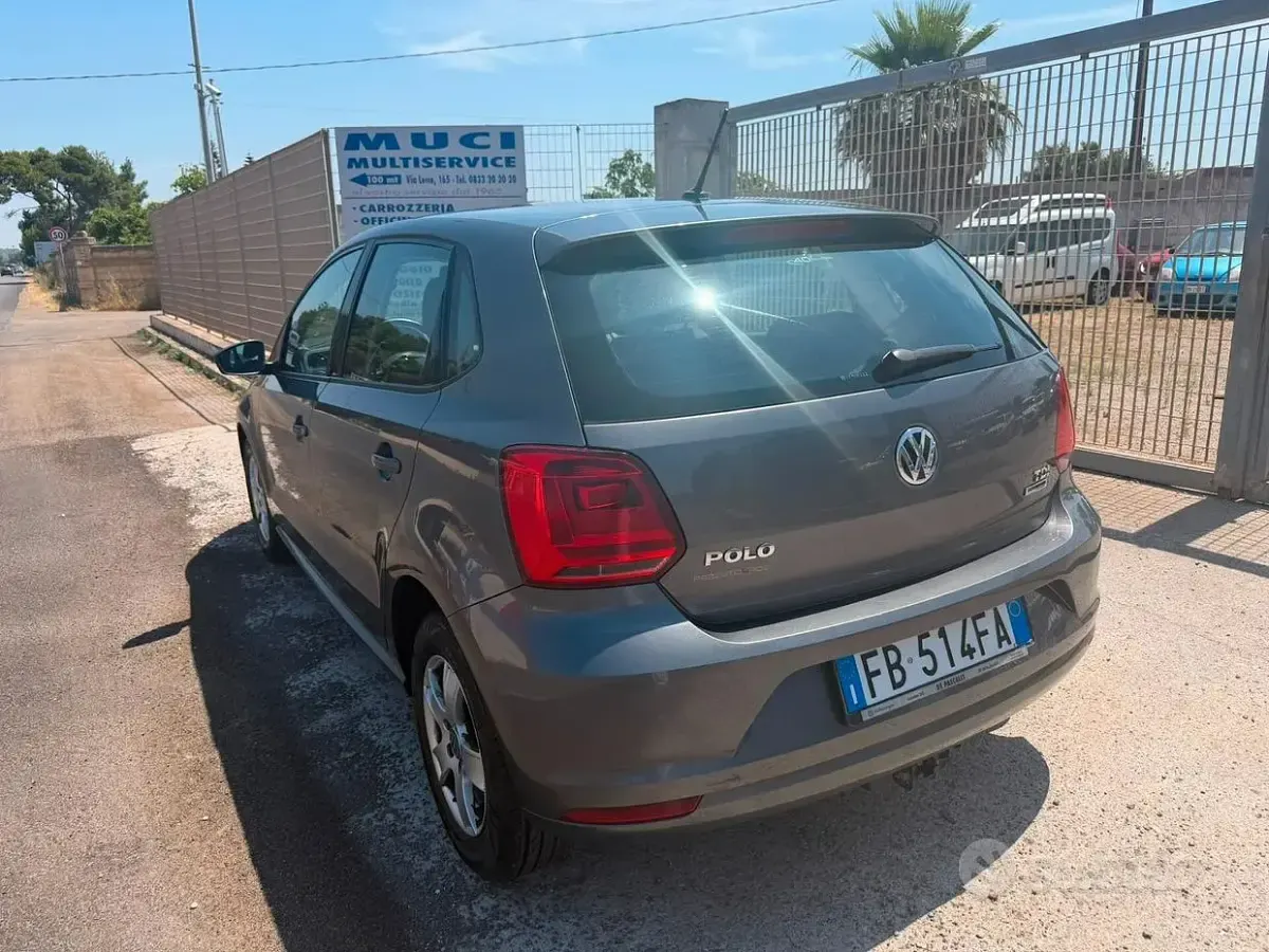 Usata VW Polo 75 CV (55 kW) 2016 Grigio Berlina
