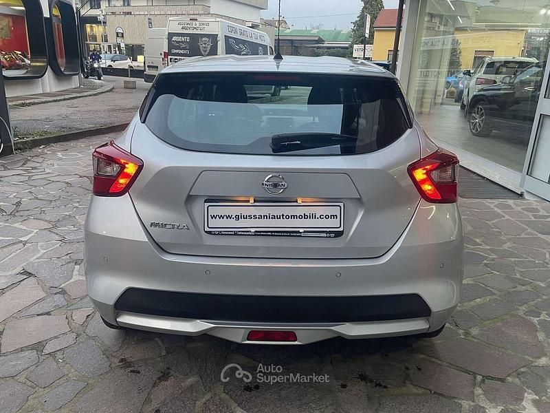 Usata Nissan Micra Acenta 92 CV (67 kW) 2021 Argento Utilitaria