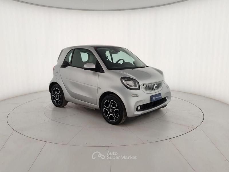 Usata Smart ForFour Electric Drive Passion 60 kW (82 CV) 2019 Gray Utilitaria