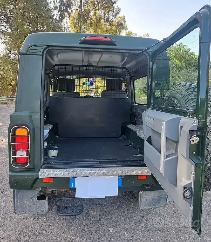 Usata Iveco Massif 177 CV (130 kW) 2010 Verde SUV