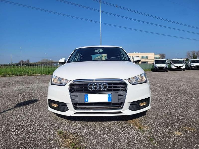 Usata Audi A1 Sportback 90 CV (66 kW) 2015 Bianco Utilitaria