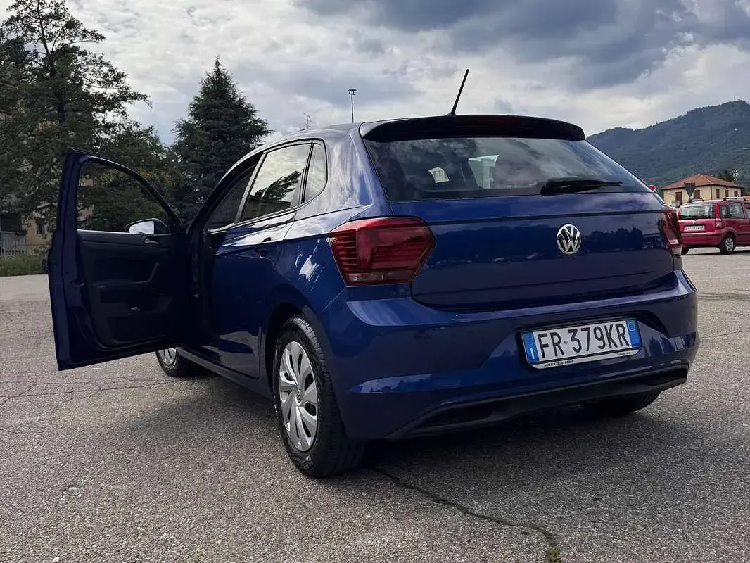 Usata VW Polo Comfortline 65 CV (47 kW) 2018 Blu/azzurro Utilitaria
