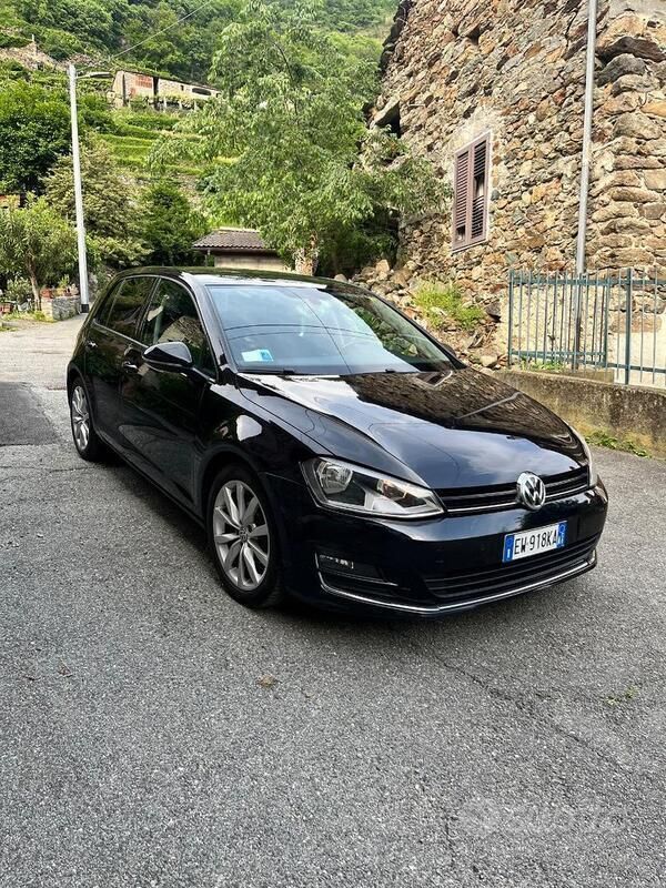 Nero Usata 2013 VW Golf VII Tre volumi | 7000 € (Buon prezzo) - Immagine 1/4