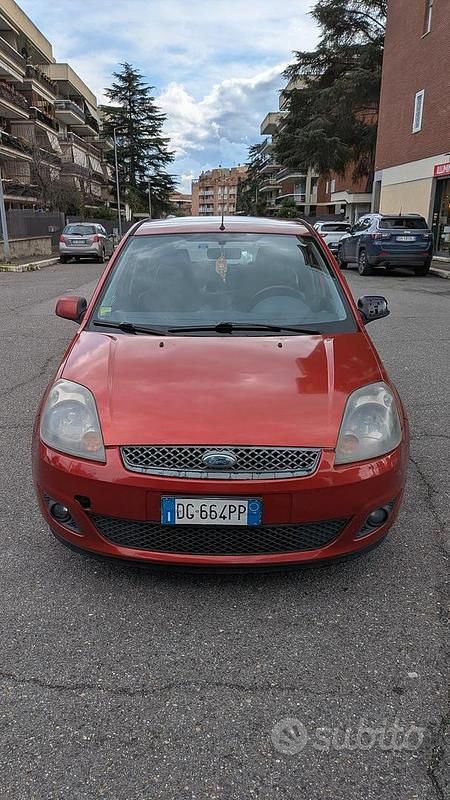 Usata Ford Fiesta 2006 Utilitaria