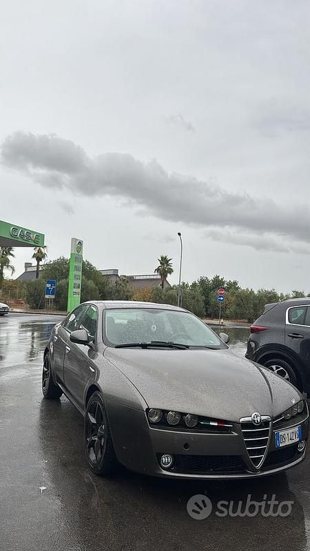 Usata Alfa Romeo 159 150 CV (110 kW) 2008 Grigio Berlina