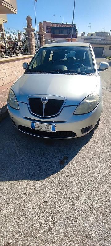 Usata Lancia Ypsilon Gold 2011 Grigio Utilitaria