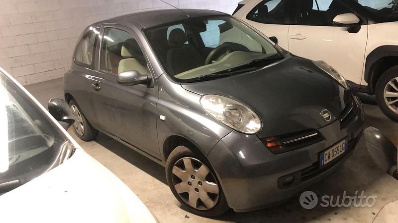 Usata Nissan Micra 2005 Grigio Berlina