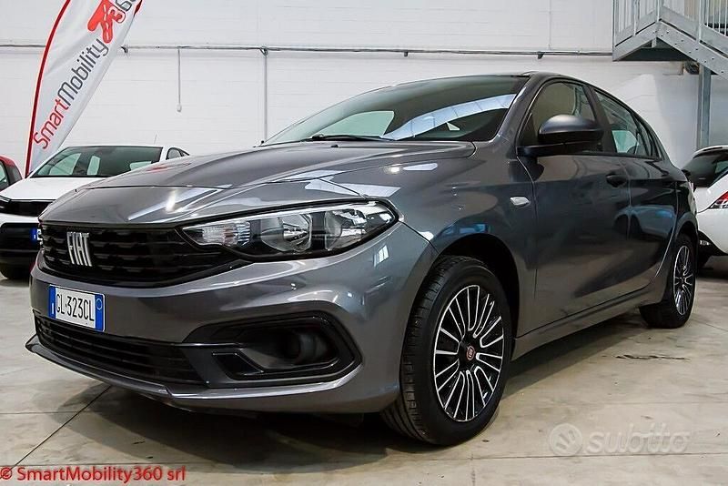 Usata Fiat Tipo City Life 101 CV (74 kW) 2023 Grigio Berlina