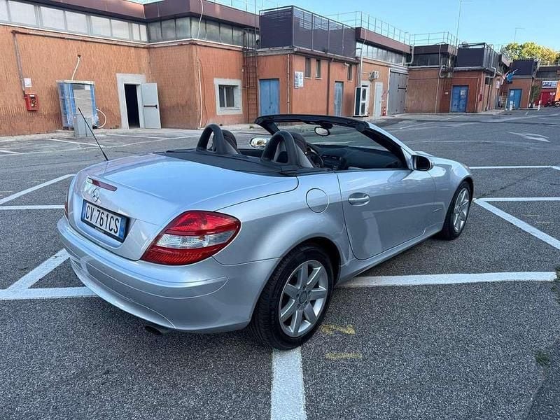 Usata Mercedes SLK200 163 CV (119 kW) 2004 Argento Cabrio