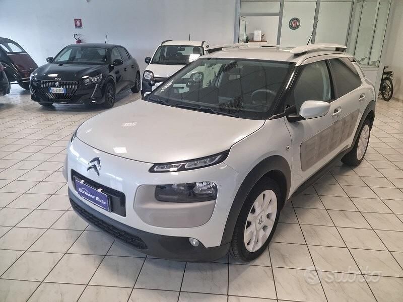Usata Citroën C4 PureTech 110 CV (80 kW) 2016 Bianco SUV