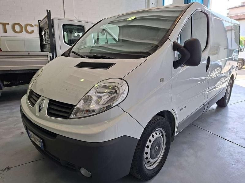 Usata Renault Trafic 114 CV (83 kW) 2008 Bianco Monovolume