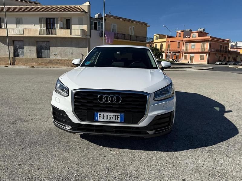 Usata Audi Q2 Ambiente 116 CV (85 kW) 2017 Bianco SUV