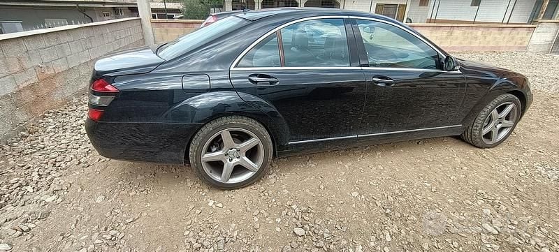 Usata Mercedes 320 235 CV (172 kW) 2008 Nero Berlina