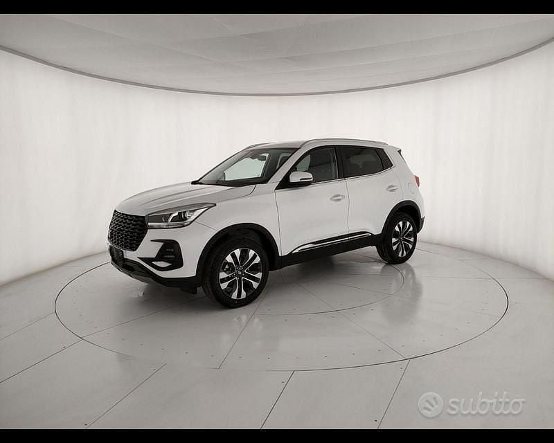 Bianco Nuova 2025 DR DR 5.0 SUV | 17.750 € (Super prezzo) - Immagine 1/4