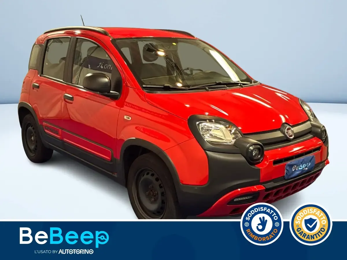 Usata Fiat Panda Cross Cross 69 CV (50 kW) 2019 Rosso pastello Utilitaria
