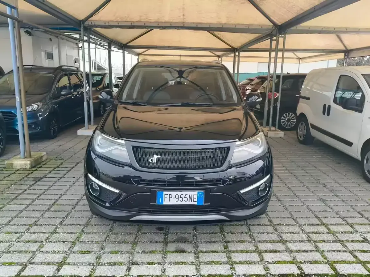 Usado DR DR6 140 CV (102 kW) 2018 Negro SUV