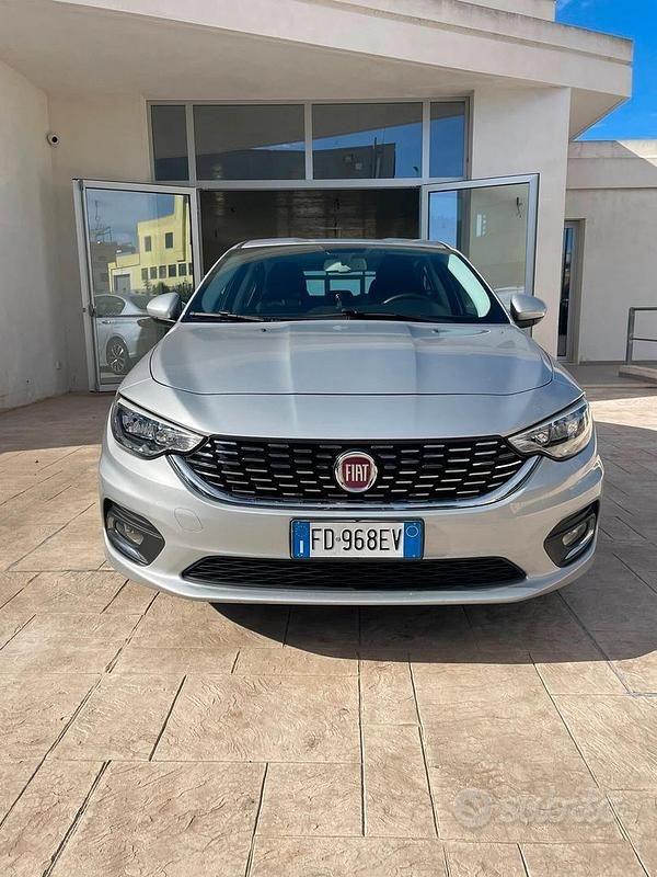 Usata Fiat Tipo Opening Edition 95 CV (69 kW) 2016 Grigio Berlina