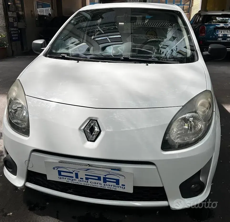 Usata Renault Twingo Dynamique 76 CV (55 kW) 2010 Bianco Utilitaria
