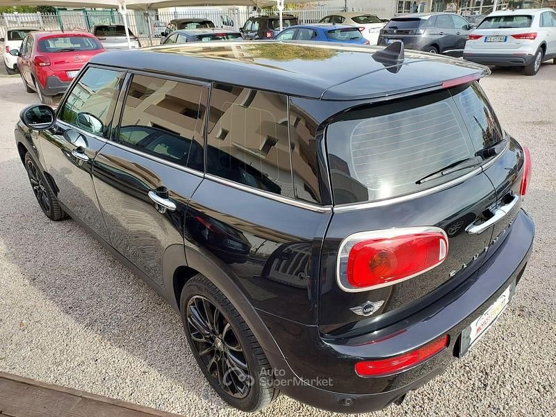 Begagnad Mini One Clubman 116 HK (85 kW) 2018 Svart Kombi