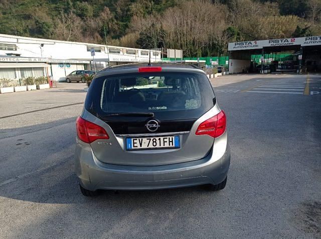Usata Opel Meriva Cosmo 100 CV (73 kW) 2014 Grigio Monovolume