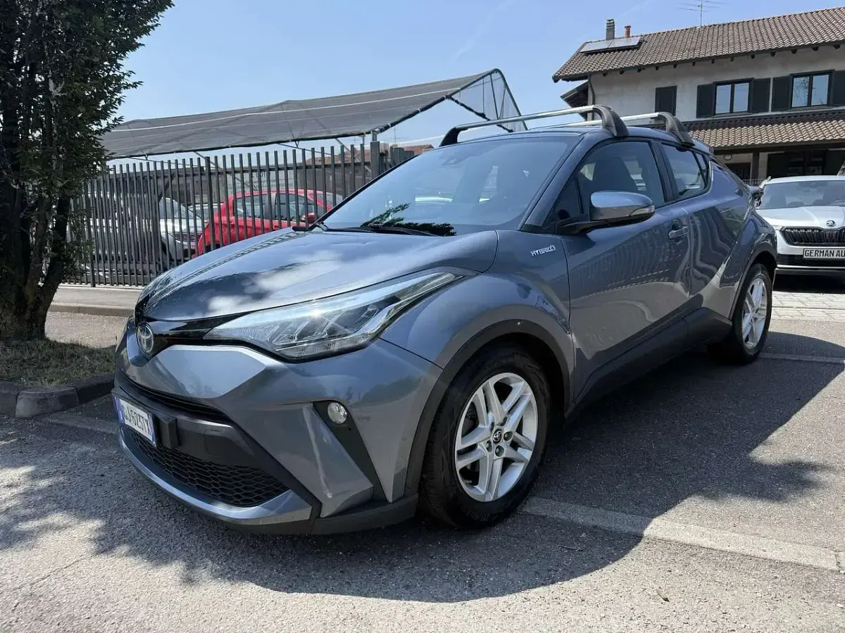 Usata Toyota C-HR Active 98 CV (72 kW) 2020 Grigio SUV