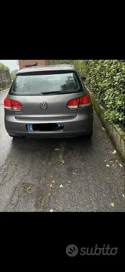 Usata VW Golf VI Highline 105 CV (77 kW) 2010 Grigio Utilitaria