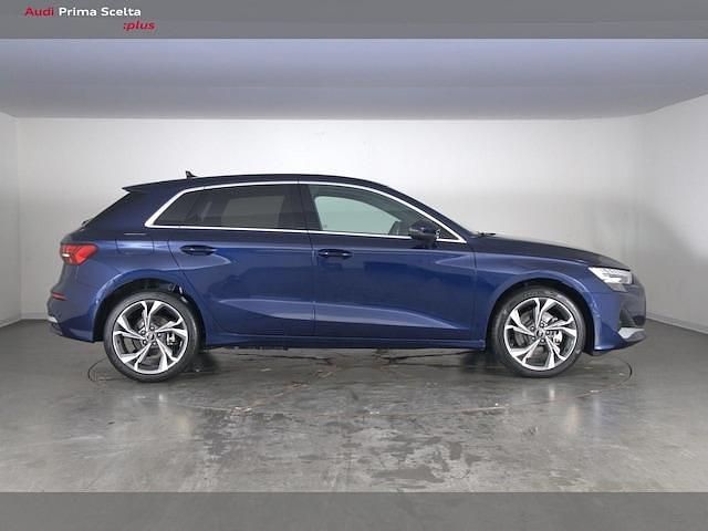 Nuova Audi A3 Advanced Plus 204 CV (150 kW) 2025 Blu navarra metallizzato Berlina