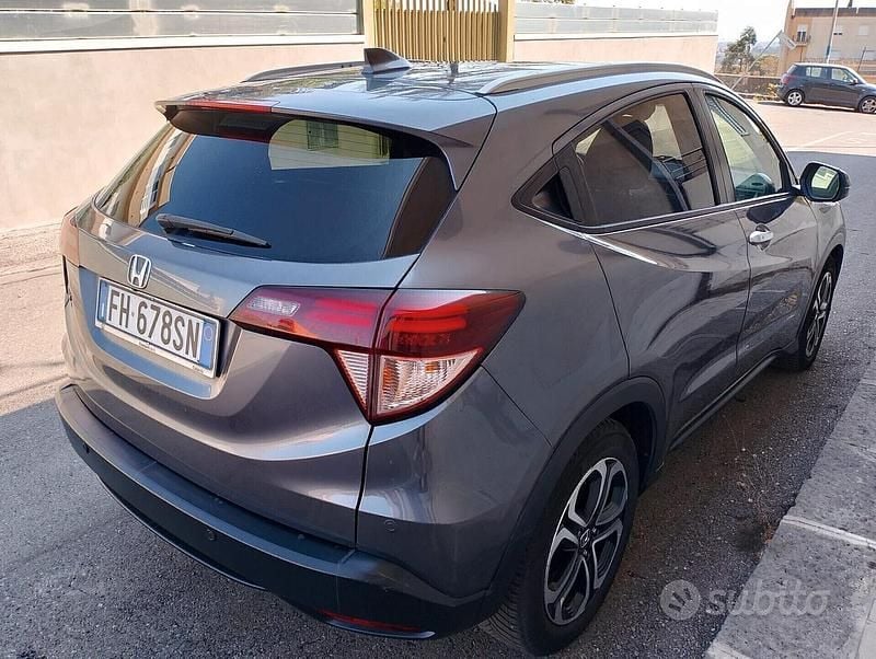 Usata Honda HR-V 120 CV (88 kW) 2017 Grigio SUV