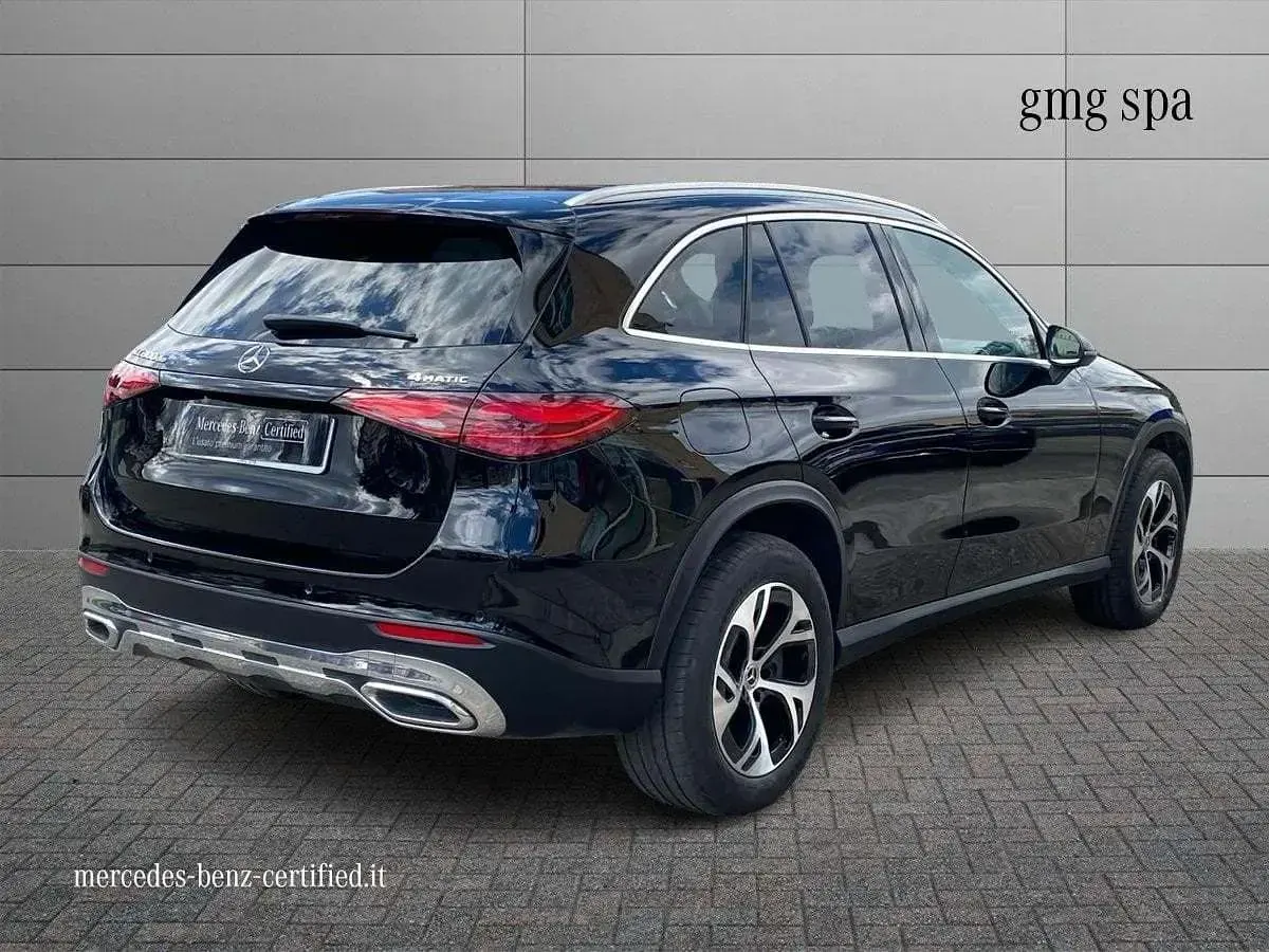Usata Mercedes GLC300 Advanced 197 CV (144 kW) 2023 Nero SUV