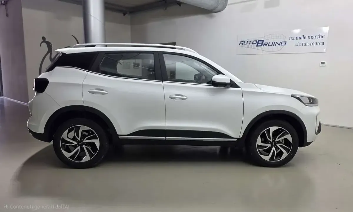 Nuova EMC SEI 147 CV (108 kW) 2026 Bianco SUV
