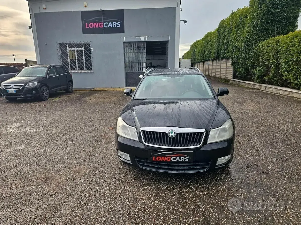 Usata Skoda Octavia Elegance 105 CV (77 kW) 2013 Nero Station wagon