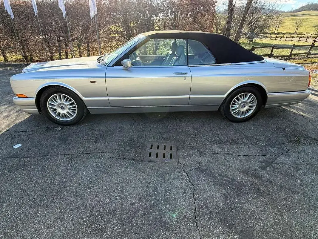 Usata Bentley Azure Mulliner 389 CV (286 kW) 1999 Argento Cabrio
