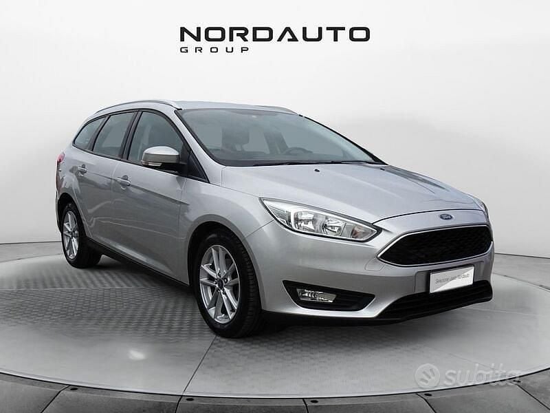 Usata Ford Focus ST 120 CV (88 kW) 2018 Grigio Station wagon