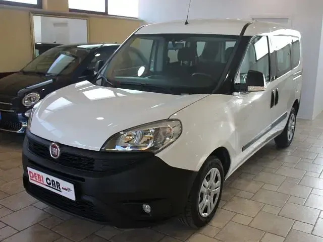 Usata Fiat Doblò 95 CV (69 kW) 2018 Bianco Monovolume