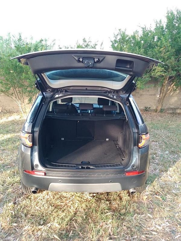 Usata Land Rover Discovery Sport 150 CV (110 kW) 2019 Grigio SUV