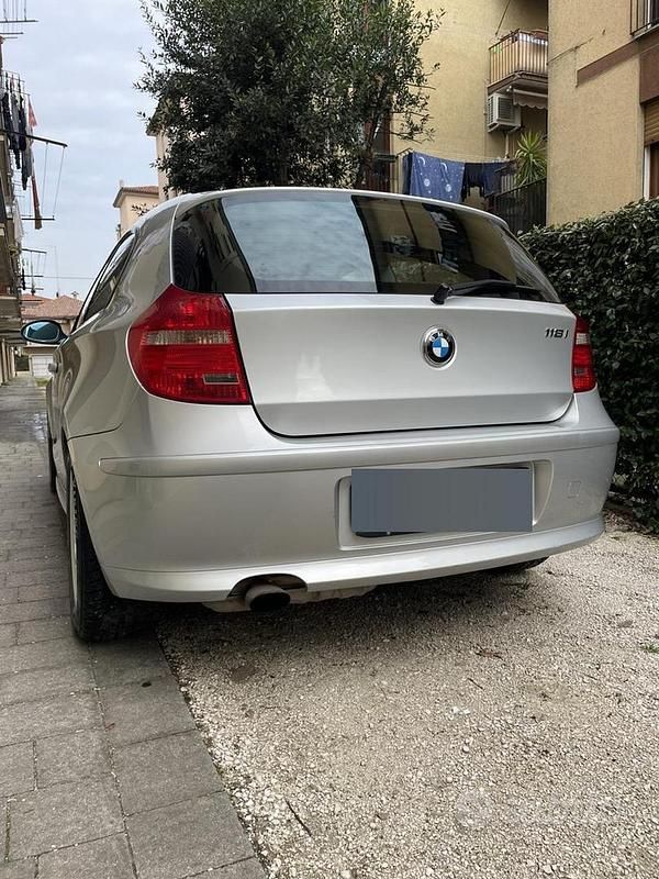 Occasion BMW 118 Efficient Dynamics 143 ch (105 kW) 2007 Gris Citadine
