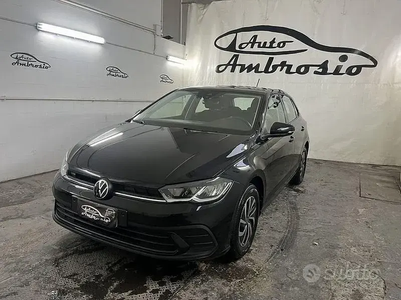Usata VW Polo 95 CV (69 kW) 2023 Nero Utilitaria