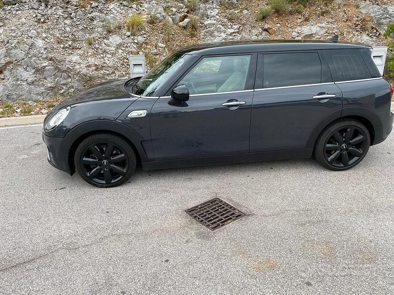 Begagnad Mini Clubman 190 HK (139 kW) 2019 Grå Kombi