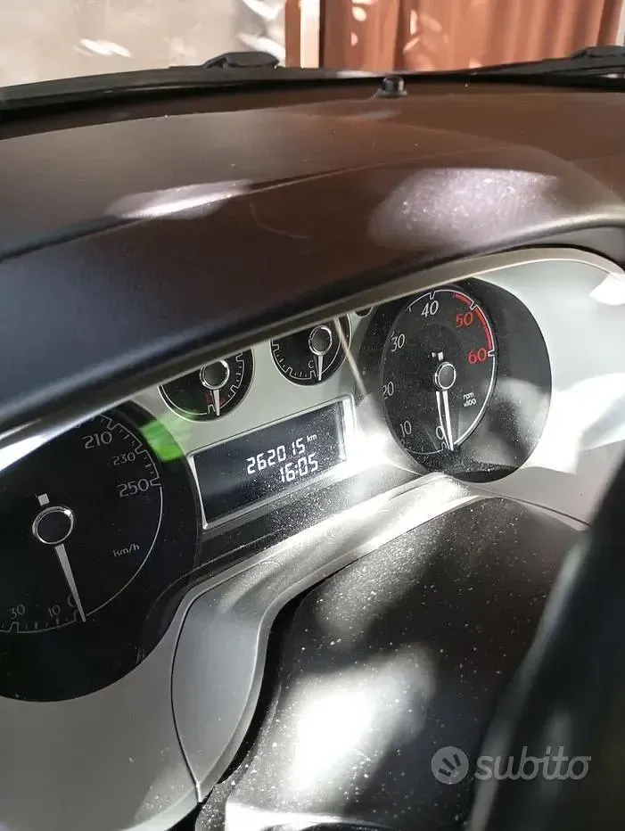 Usata Lancia Delta Gold 105 CV (77 kW) 2013 Grigio Utilitaria