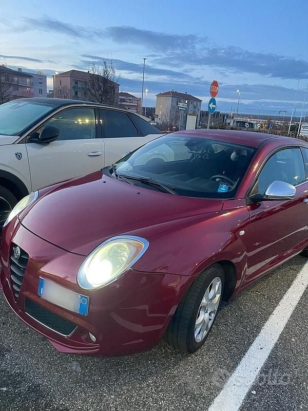 Usata Alfa Romeo MiTo 95 CV (69 kW) 2011 Rosso Utilitaria